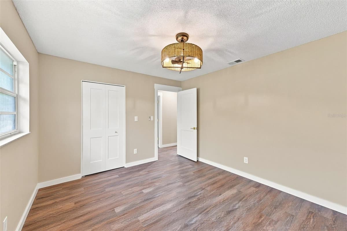 6622 GLENCOE DRIVE — photo 20 of 34