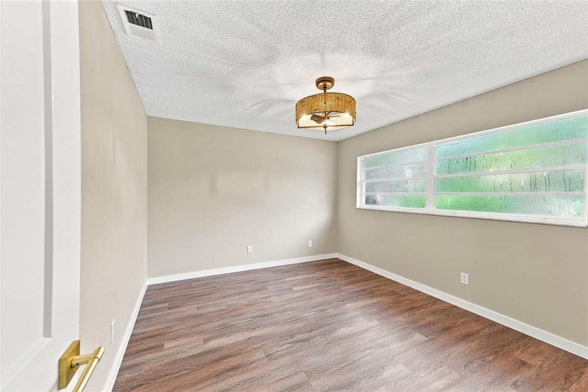 6622 GLENCOE DRIVE — photo 19 of 34