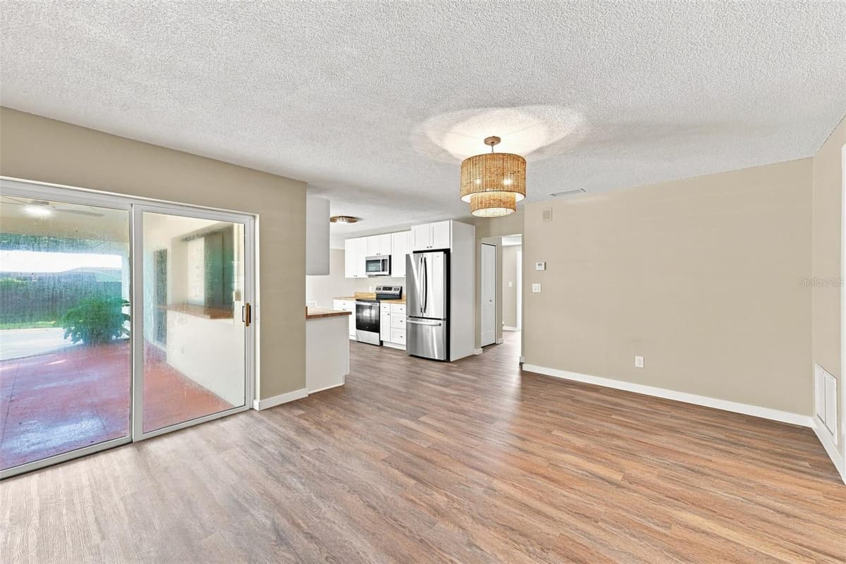6622 GLENCOE DRIVE — photo 15 of 34