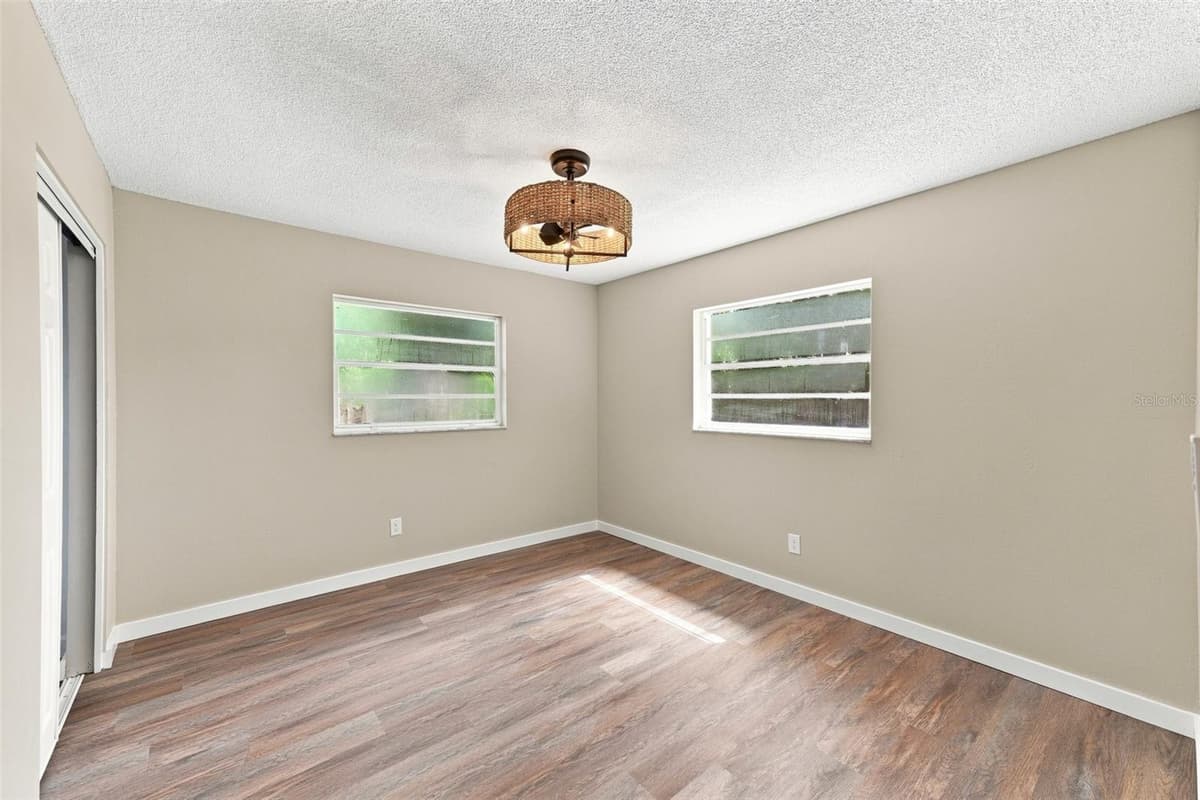 6622 GLENCOE DRIVE — photo 23 of 34