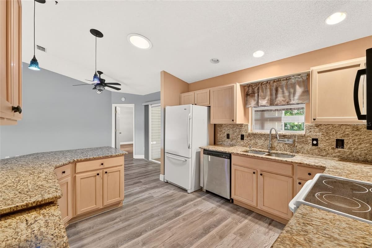 644 ELLSWORTH WAY — photo 18 of 53