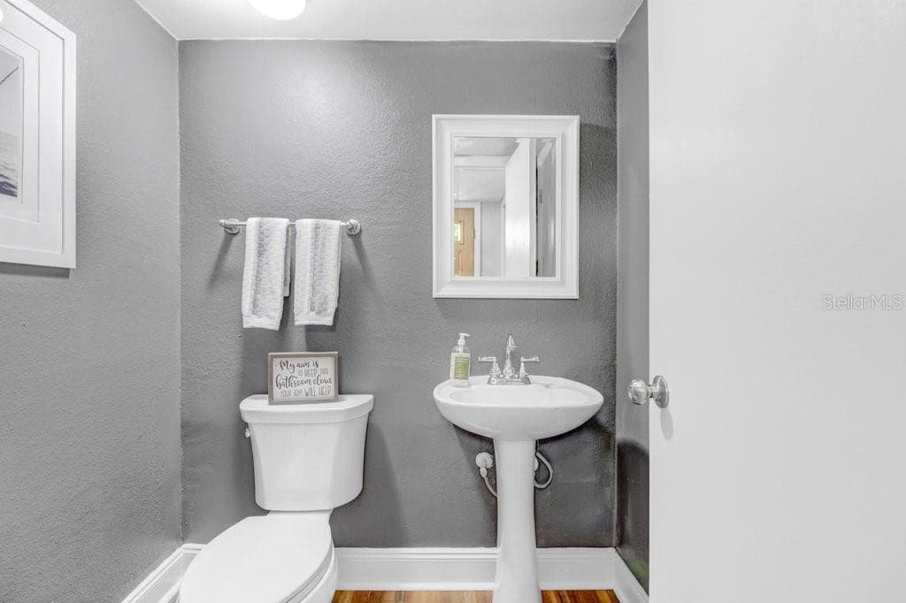 3712 CARROLLBROOK ROAD — photo 14 of 50