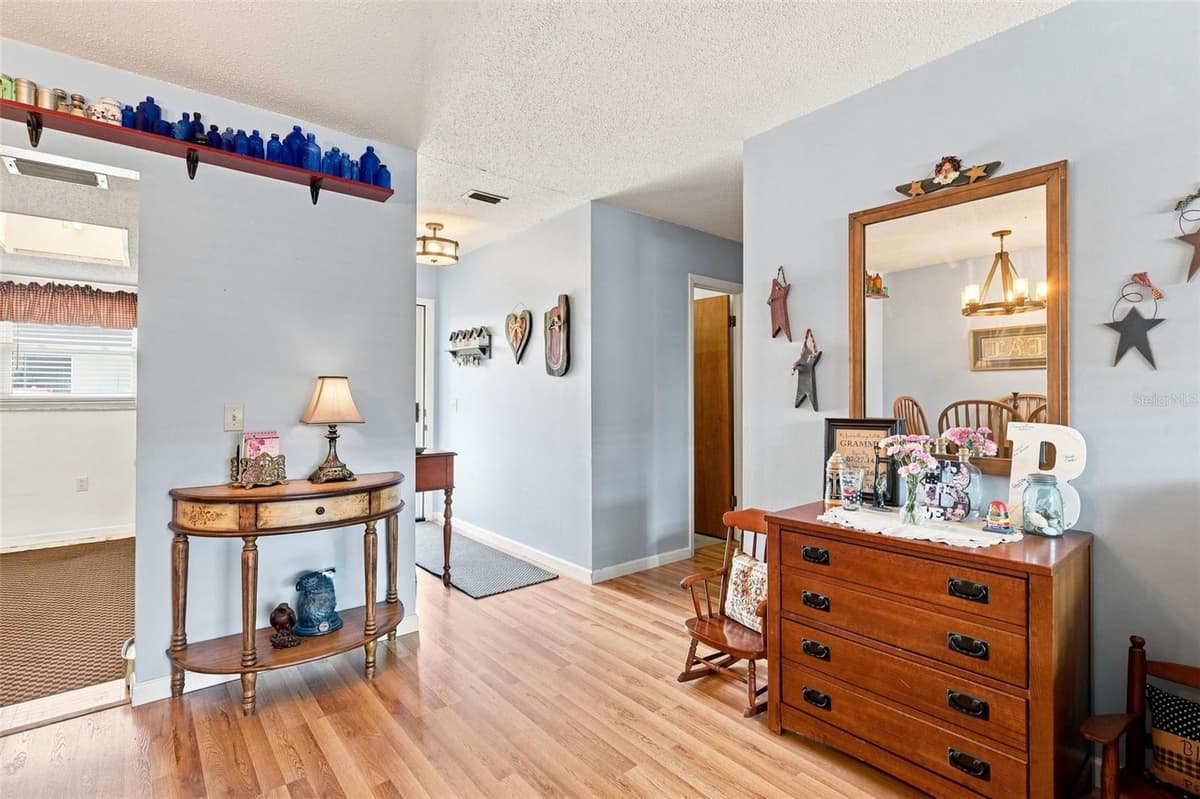 246 ELMWOOD AVENUE — photo 8 of 31