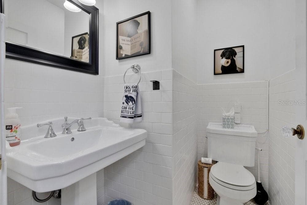 2227 HOWARD DRIVE — photo 39 of 51