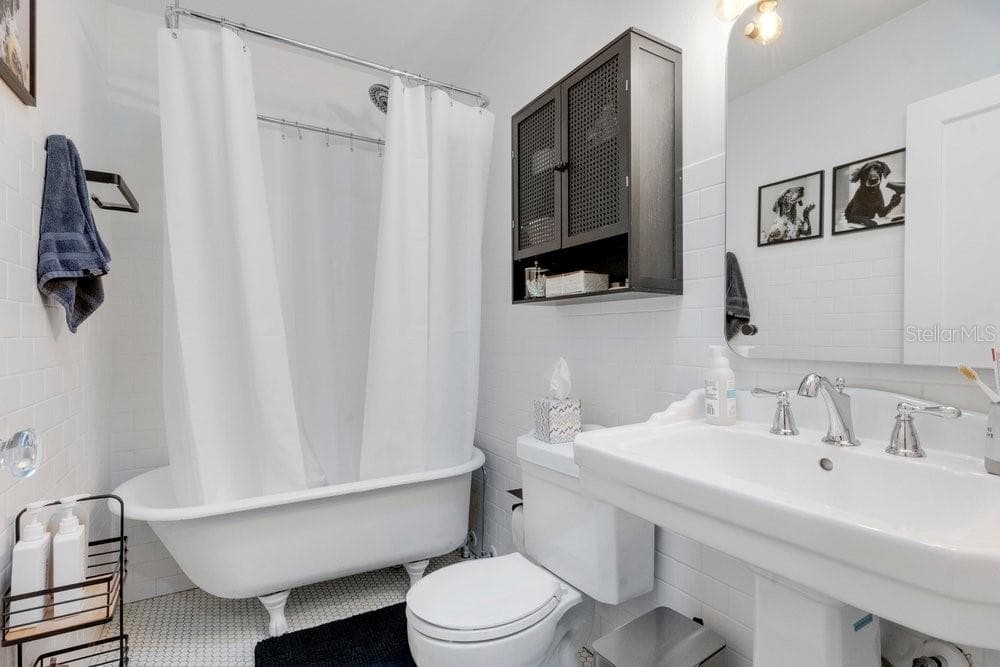 2227 HOWARD DRIVE — photo 31 of 51