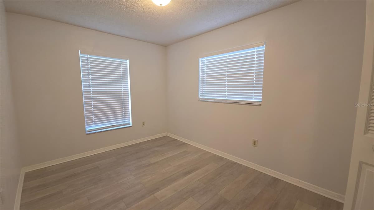 652 MINNESOTA AVENUE — photo 13 of 22