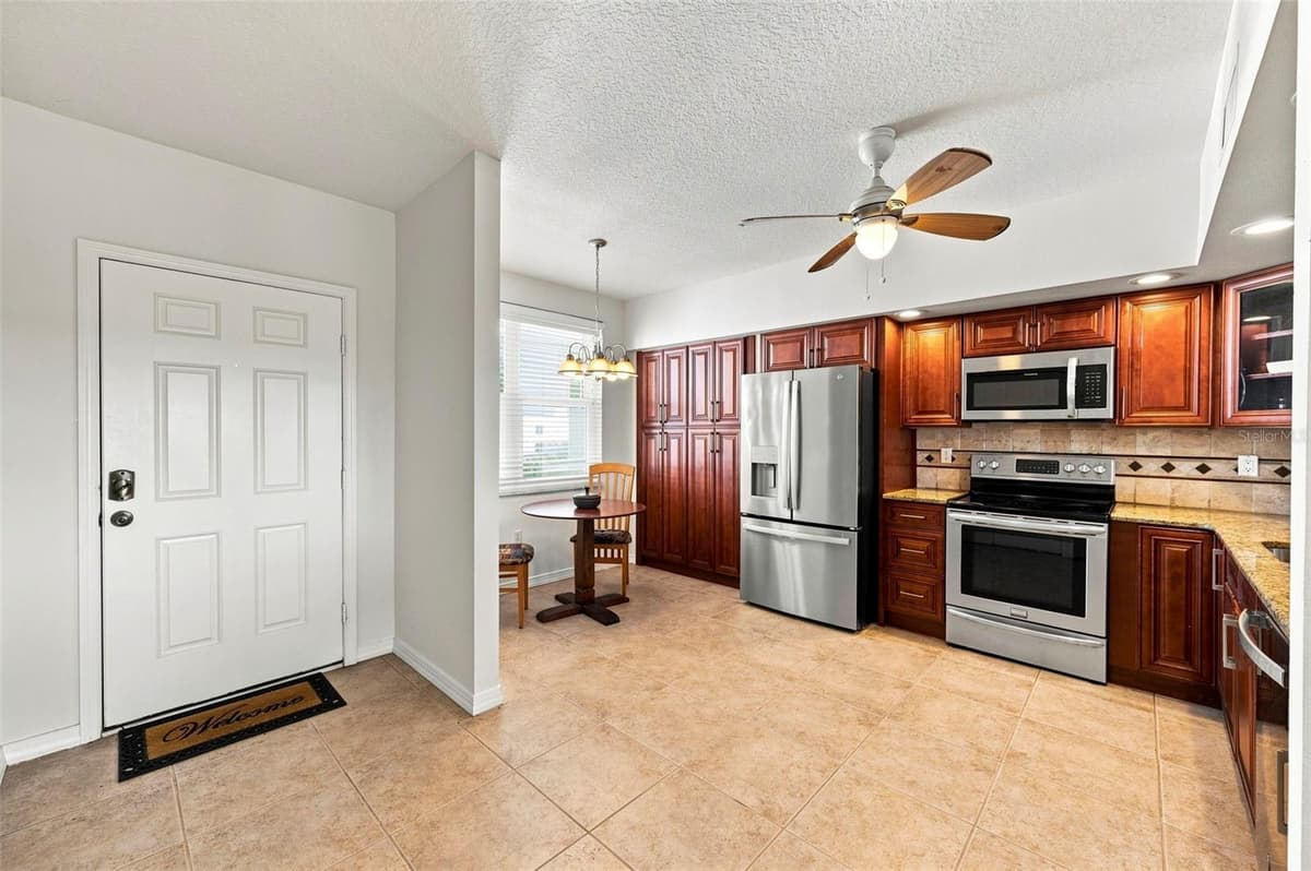 1200 COUNTRY CLUB DRIVE — photo 41 of 45