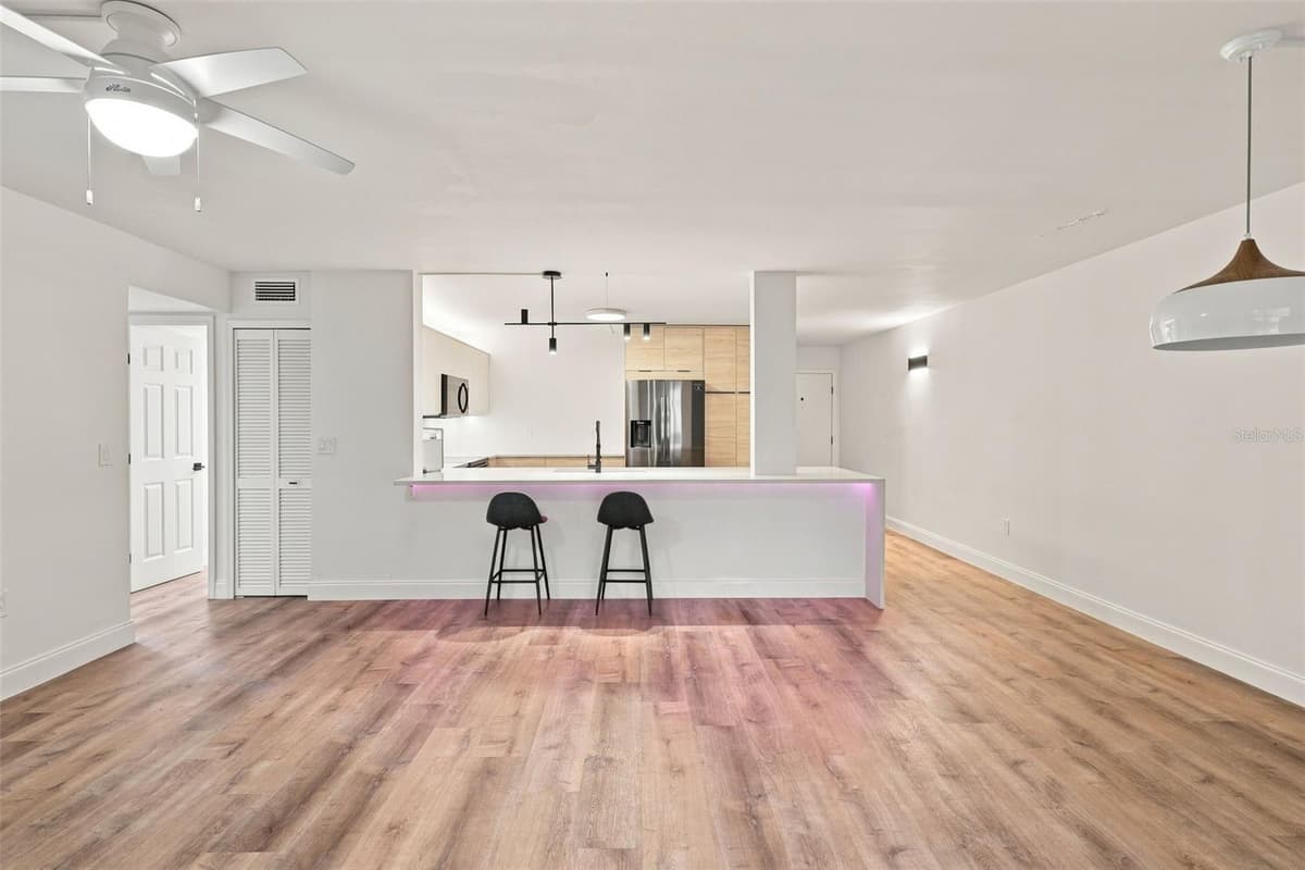 630 CRANES WAY — photo 13 of 30