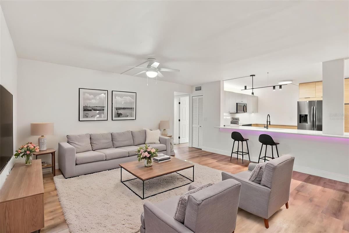 630 CRANES WAY — photo 4 of 30