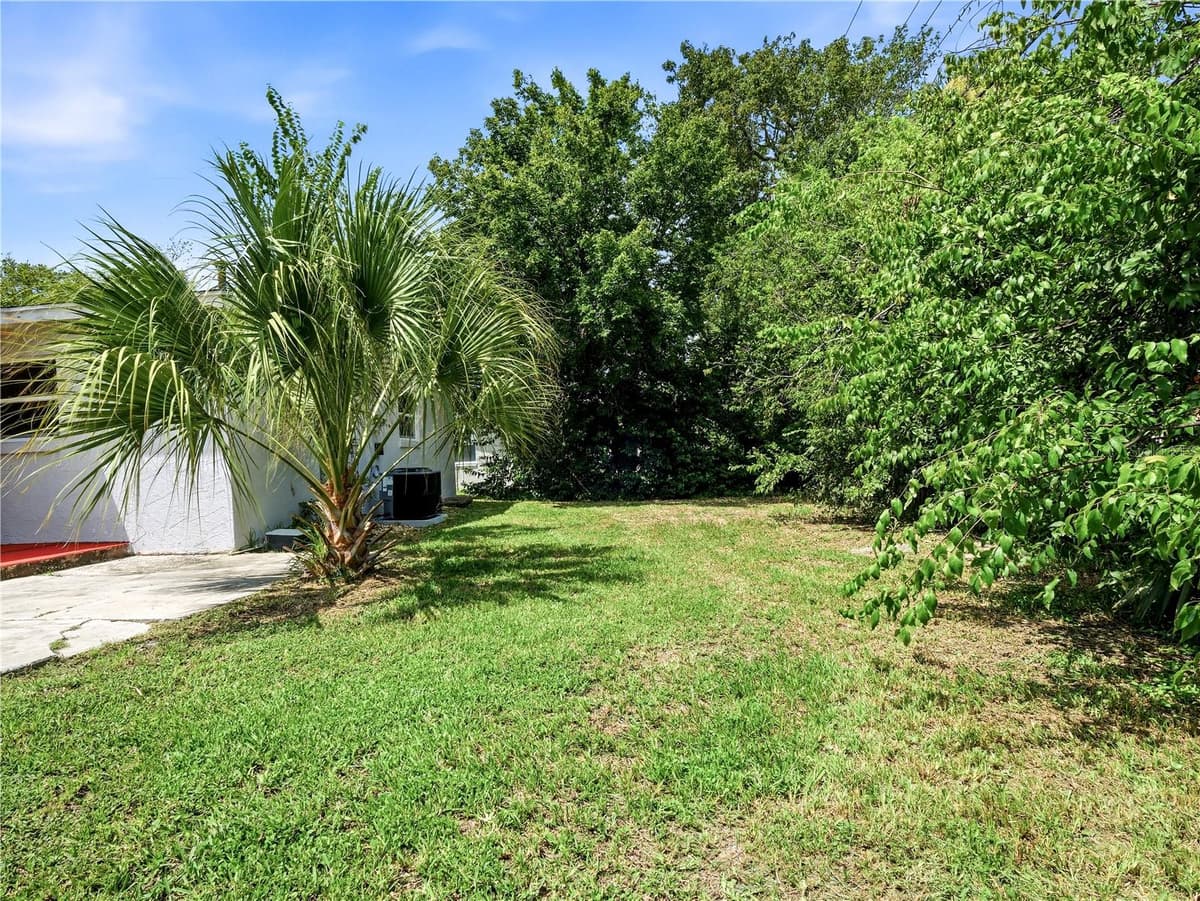 629 CEDAR PARK DRIVE — photo 31 of 33