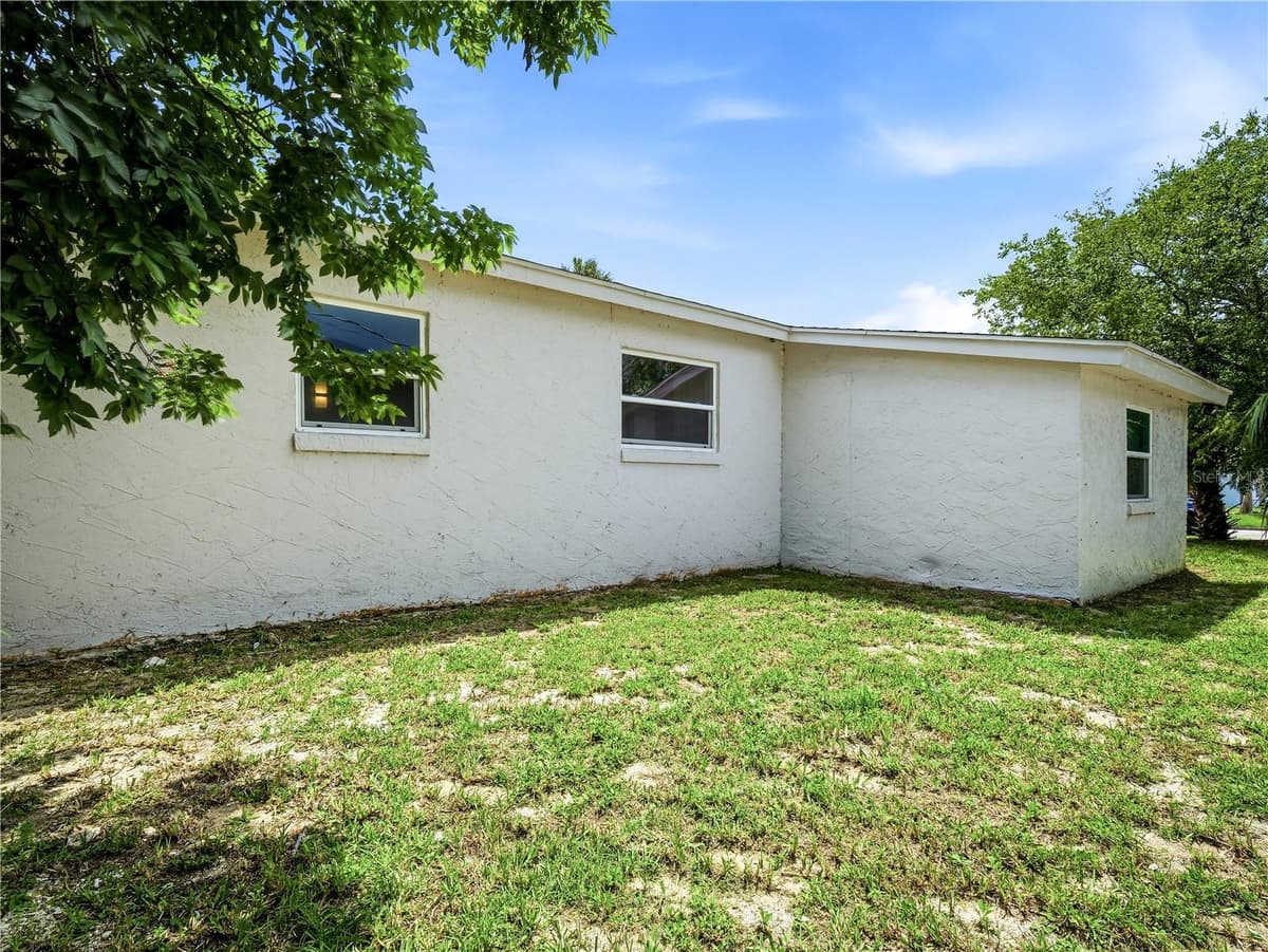 629 CEDAR PARK DRIVE — photo 33 of 33