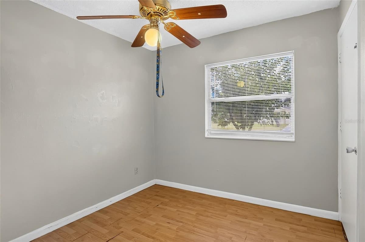 1019 PIONEER DRIVE — photo 5 of 41