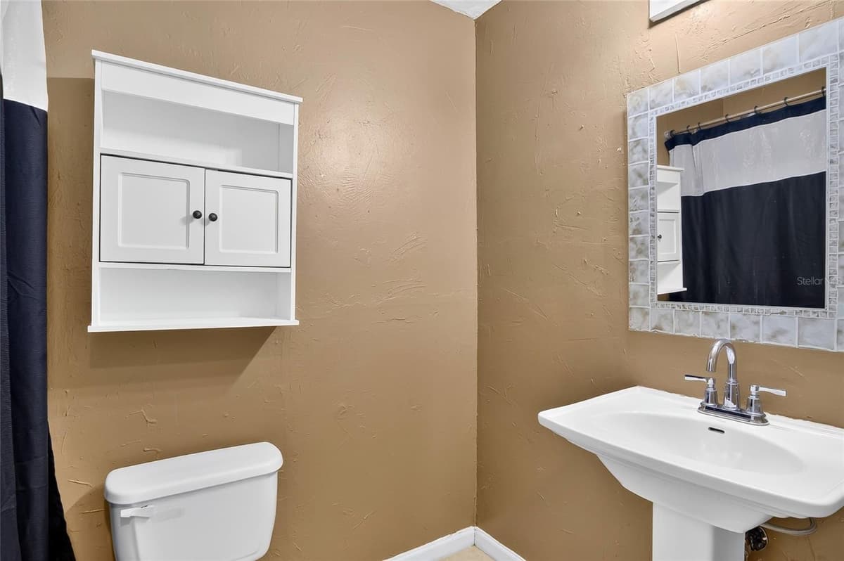 1019 PIONEER DRIVE — photo 23 of 41