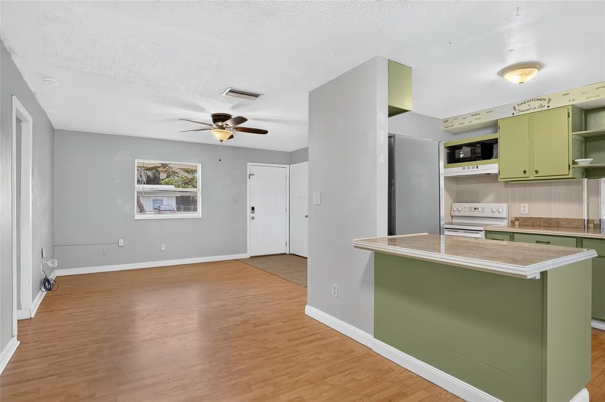 1019 PIONEER DRIVE — photo 4 of 41