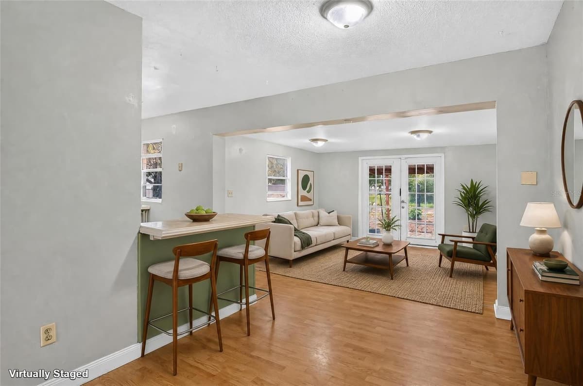 1019 PIONEER DRIVE — photo 10 of 41