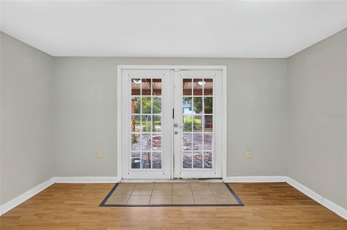 1019 PIONEER DRIVE — photo 11 of 41