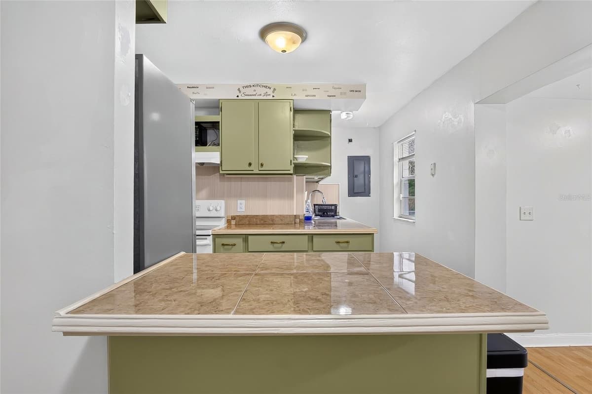 1019 PIONEER DRIVE — photo 17 of 41