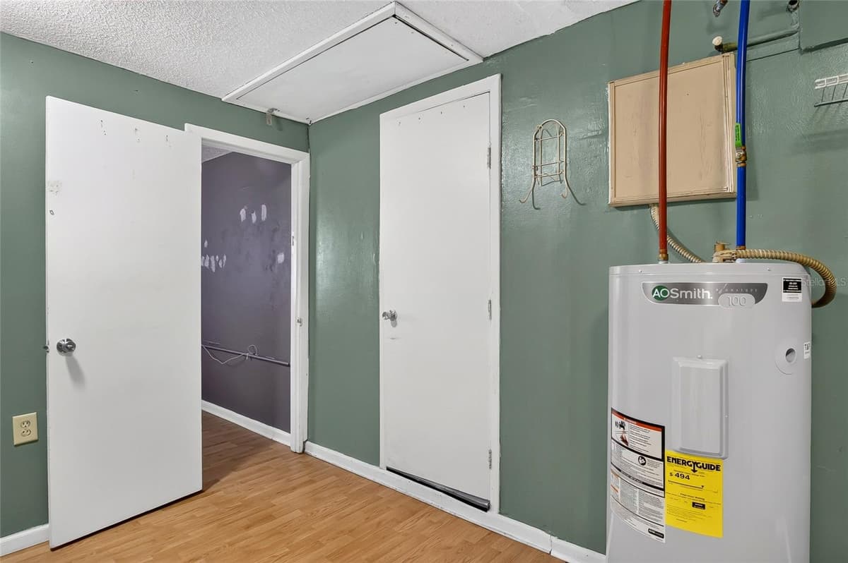 1019 PIONEER DRIVE — photo 25 of 41