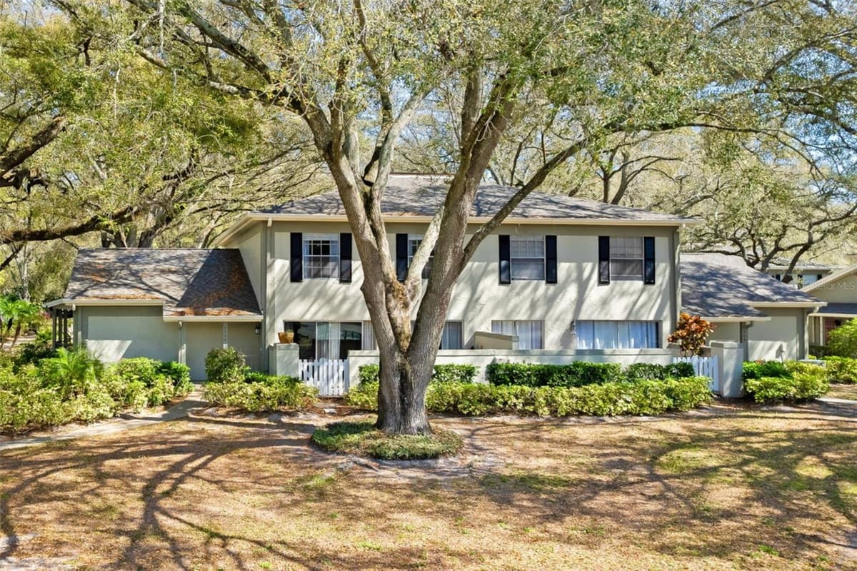 6305 MORNINGMIST COURT — photo 7 of 40