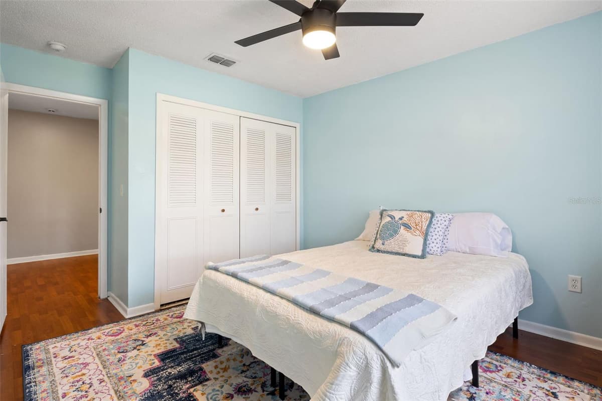 6305 MORNINGMIST COURT — photo 33 of 40