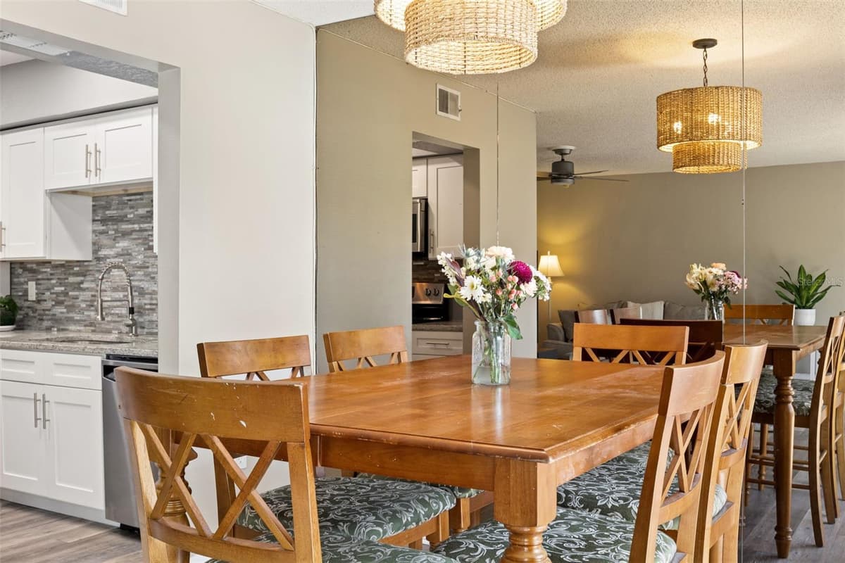 6305 MORNINGMIST COURT — photo 19 of 40