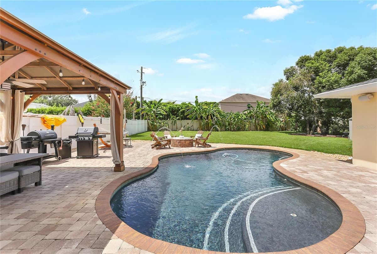 5334 LANYARD COURT — photo 27 of 35