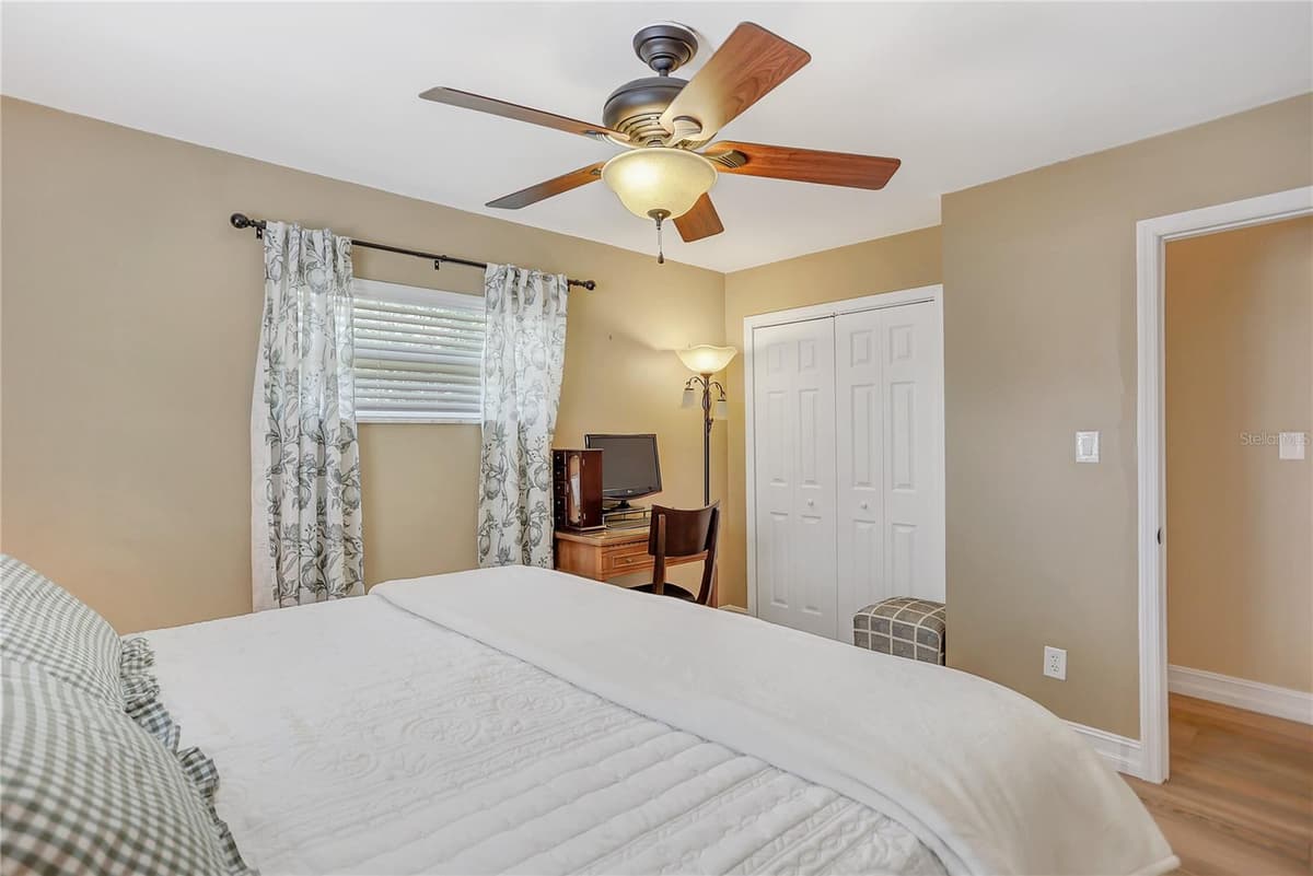5334 LANYARD COURT — photo 18 of 35