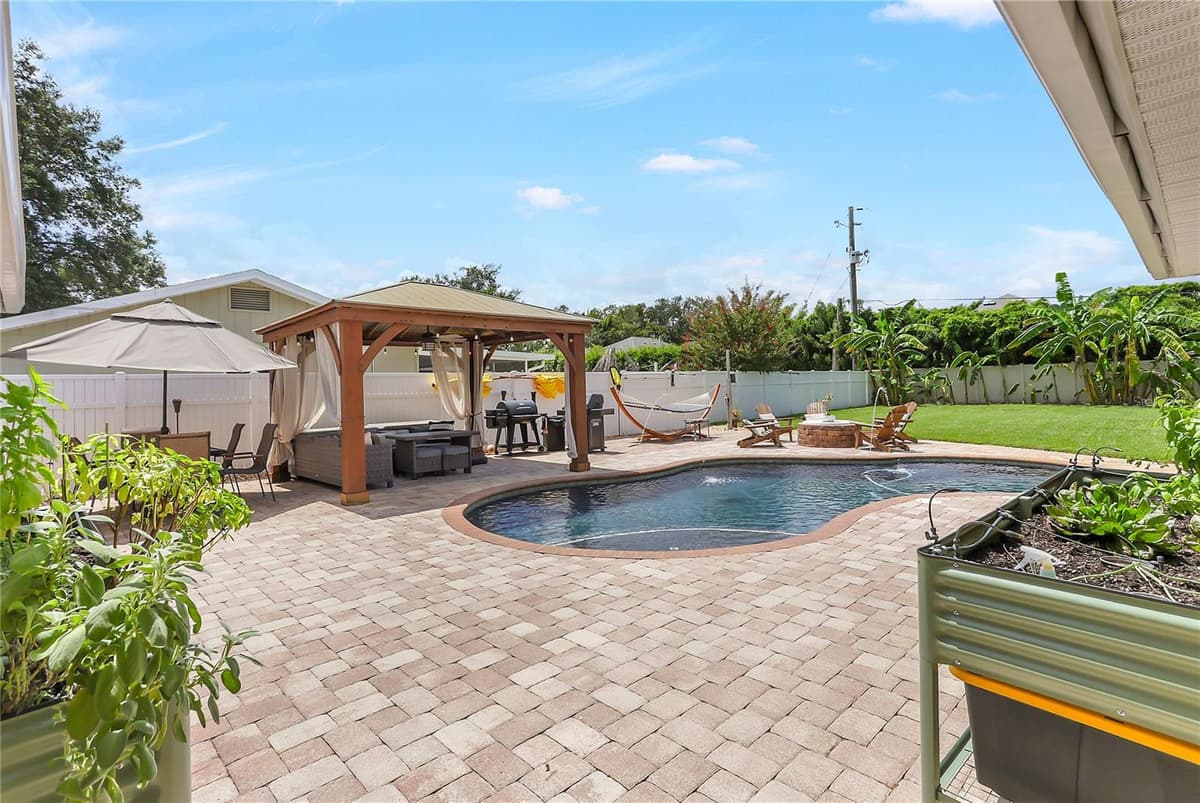 5334 LANYARD COURT — photo 23 of 35