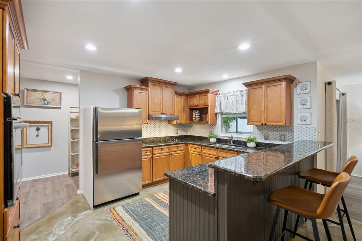 3020 NICHOLSON DRIVE — photo 10 of 55