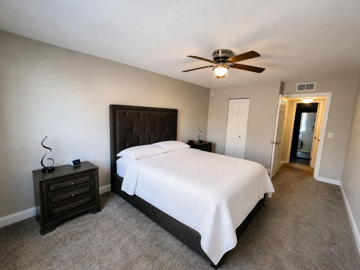 2520 CAPER LANE — photo 7 of 10