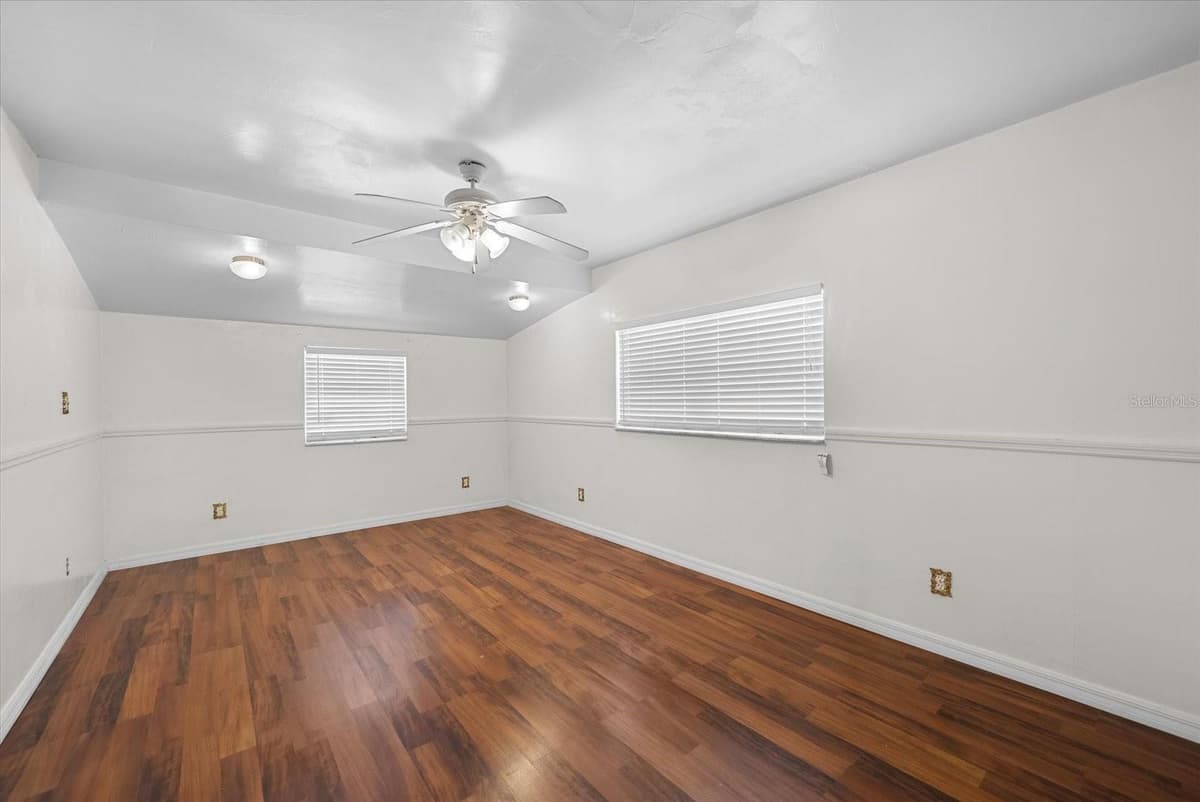 2214 17TH TERRACE — photo 8 of 21