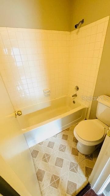 241 AFTON SQUARE — photo 17 of 21