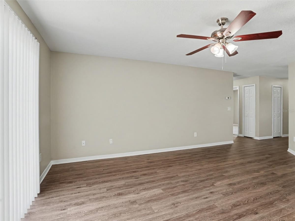 1921 MANATEE DRIVE — photo 9 of 15