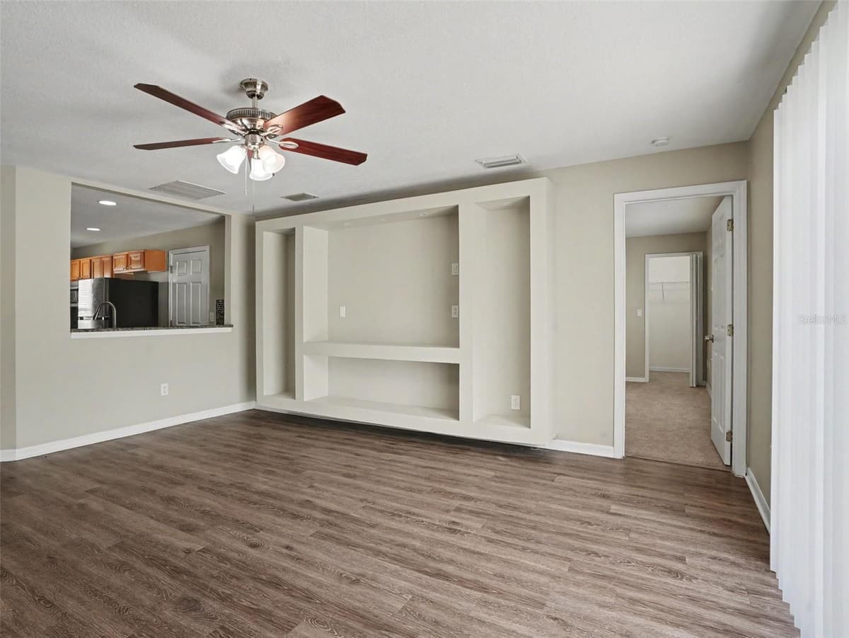1921 MANATEE DRIVE — photo 8 of 15