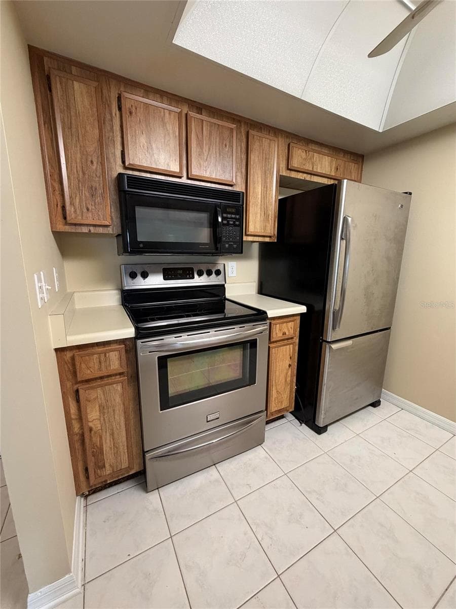 5108 LAZY OAKS DRIVE — photo 6 of 30