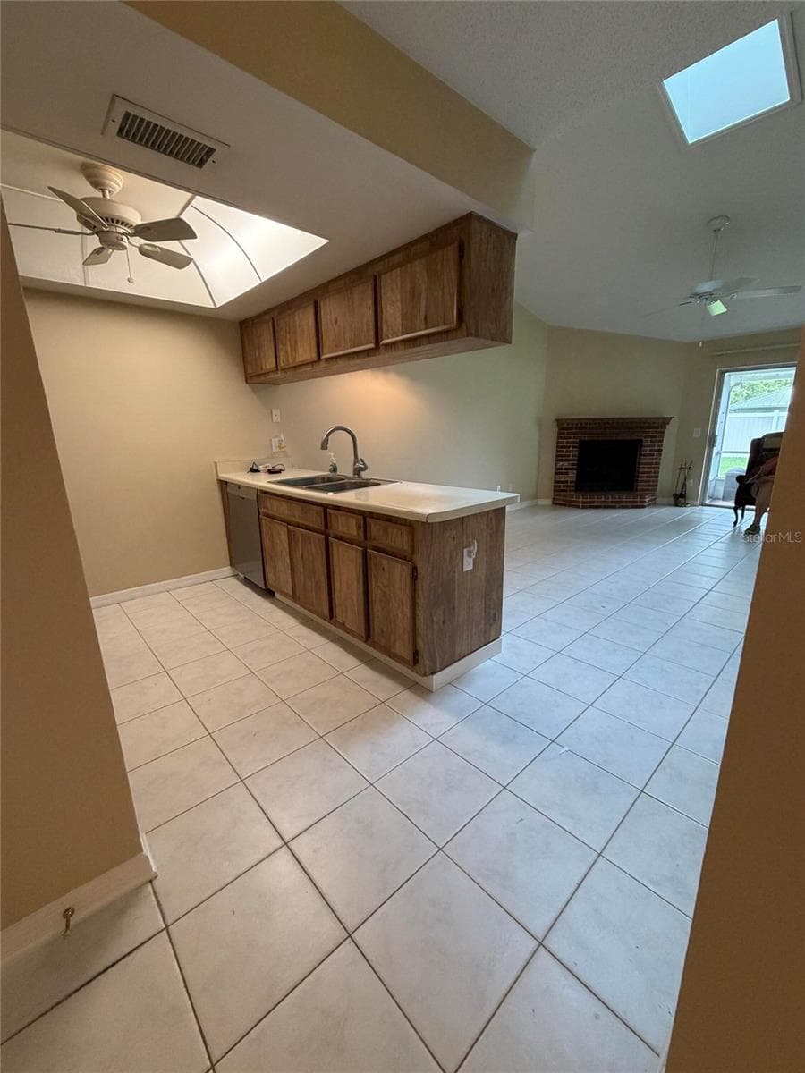 5108 LAZY OAKS DRIVE — photo 3 of 30