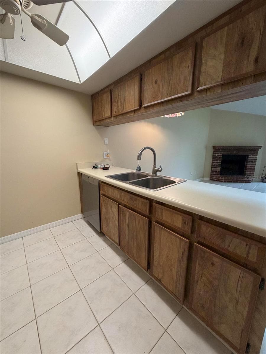 5108 LAZY OAKS DRIVE — photo 5 of 30