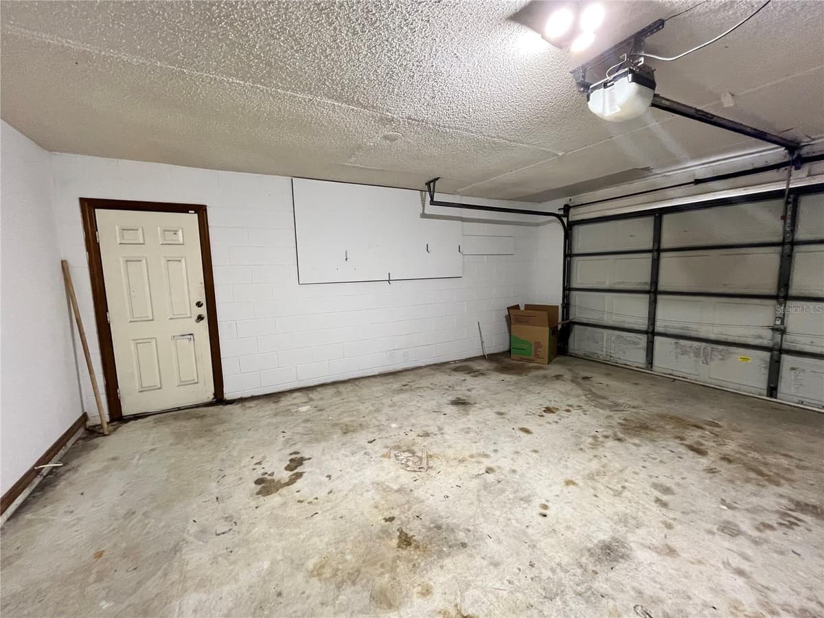 2699 BENTLEY DRIVE — photo 11 of 12