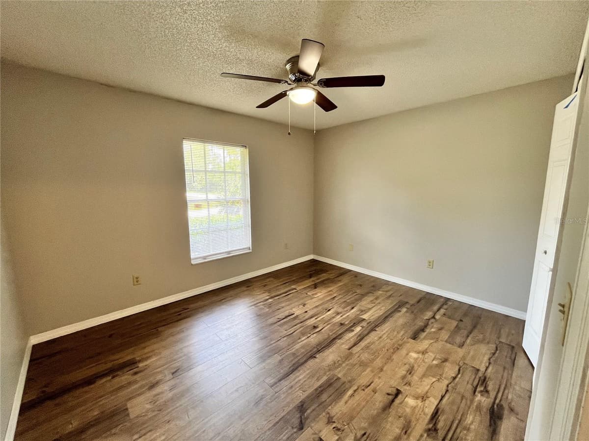 2699 BENTLEY DRIVE — photo 10 of 12