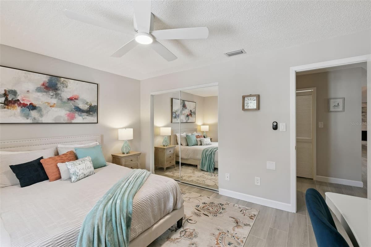 16 ESCONDIDO CIRCLE — photo 23 of 44