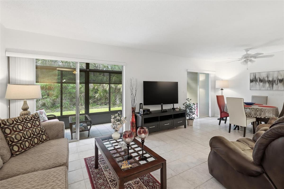 130 JASMINE WOODS COURT — photo 6 of 27