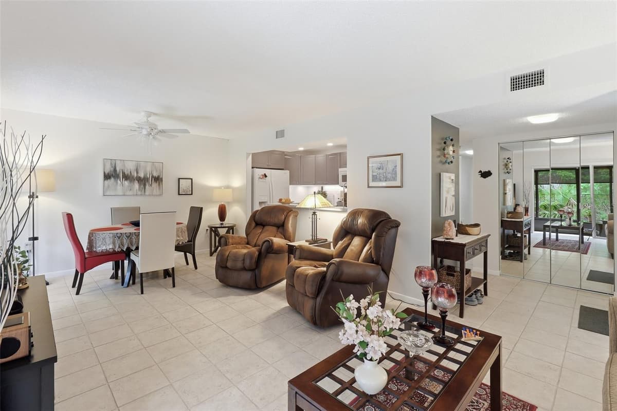 130 JASMINE WOODS COURT — photo 7 of 27