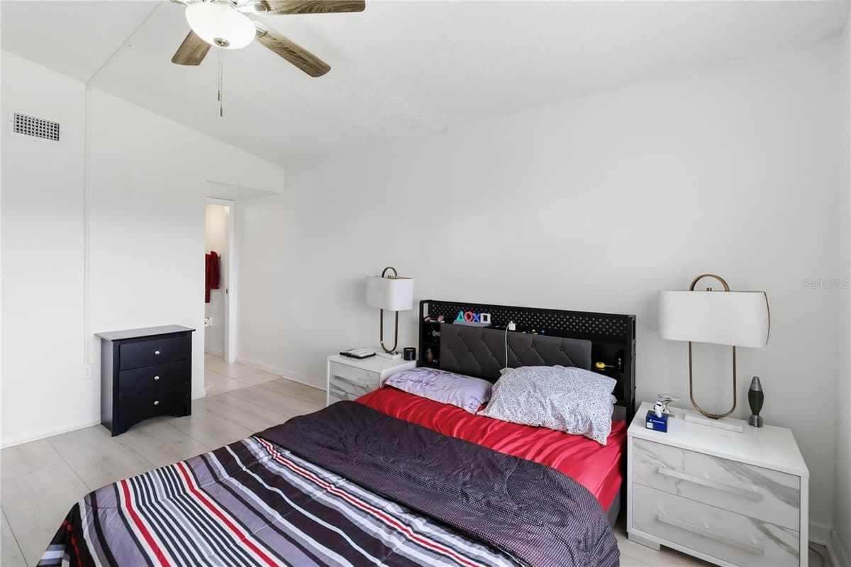 1064 LOTUS PARKWAY — photo 14 of 28