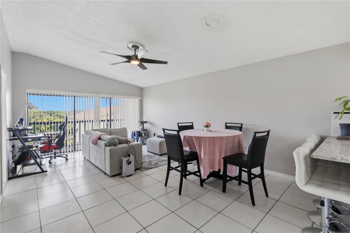 1064 LOTUS PARKWAY — photo 3 of 28