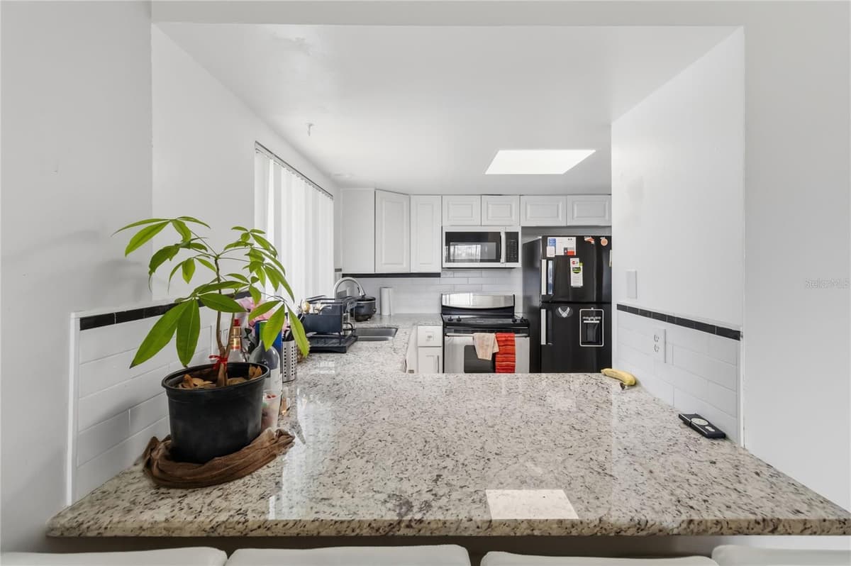 1064 LOTUS PARKWAY — photo 8 of 28