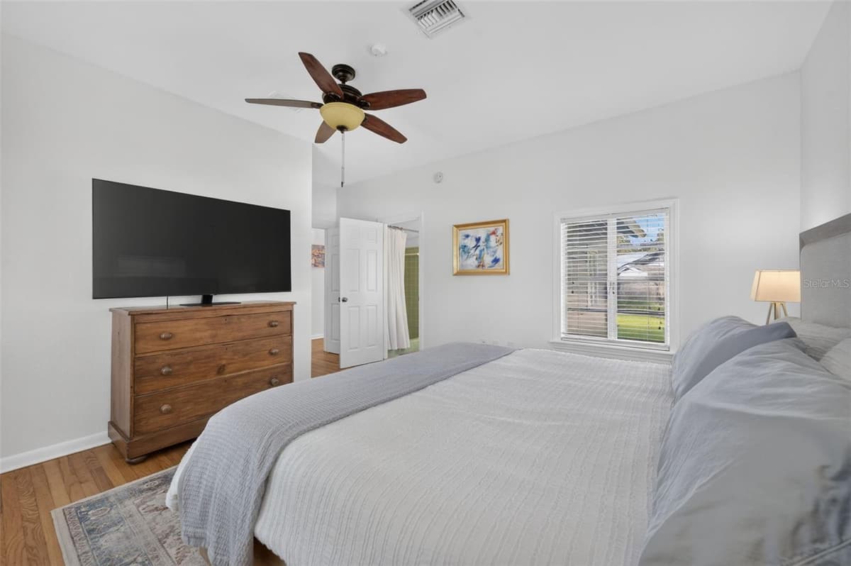 443 BROADVIEW AVENUE — photo 18 of 45