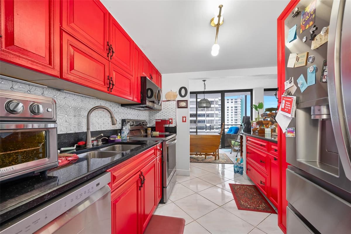 2900 ATLANTIC AVENUE — photo 4 of 36