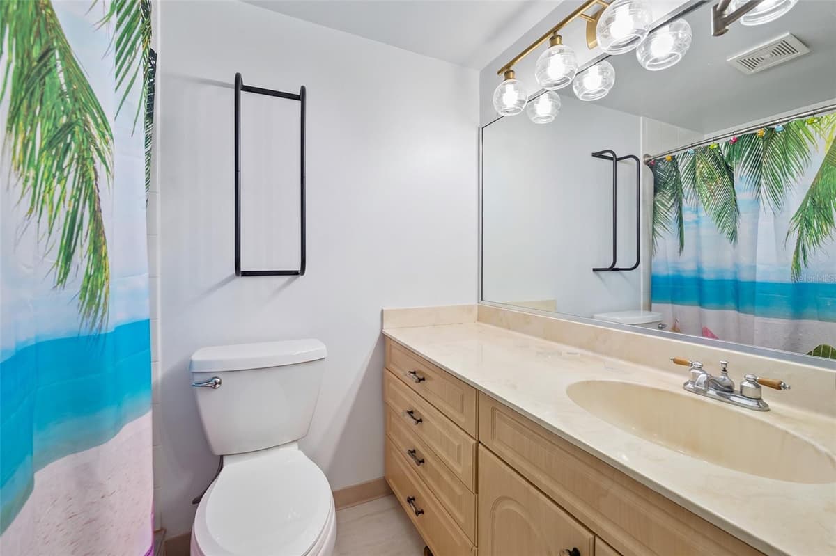 2900 ATLANTIC AVENUE — photo 12 of 36
