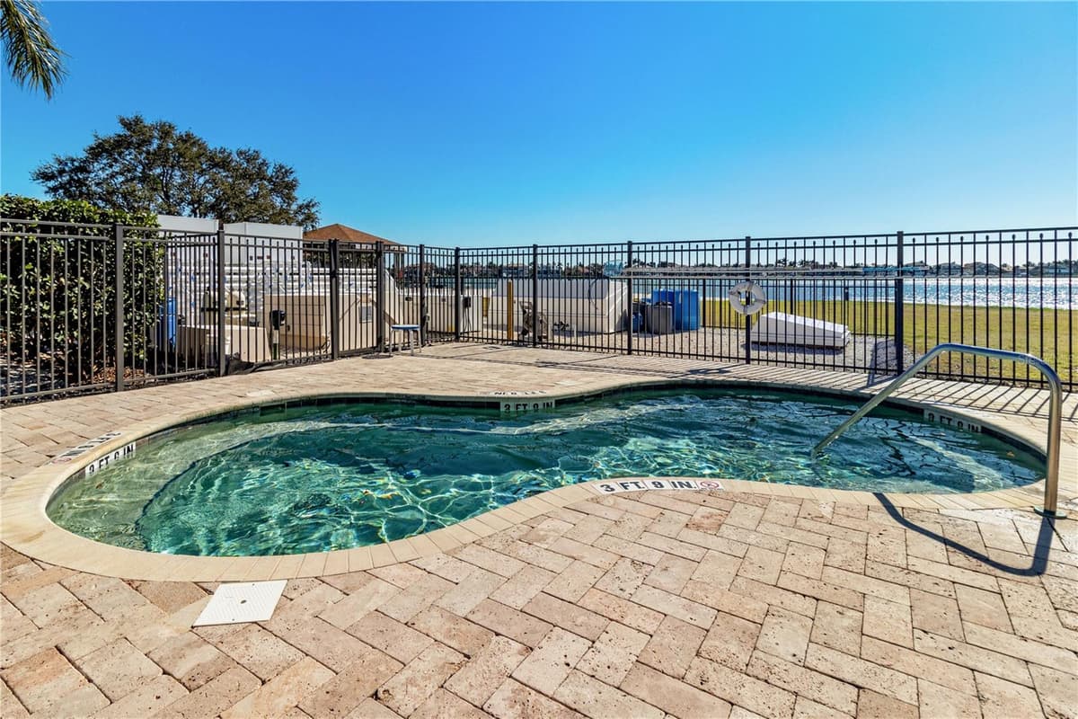 4900 BRITTANY DRIVE — photo 39 of 47