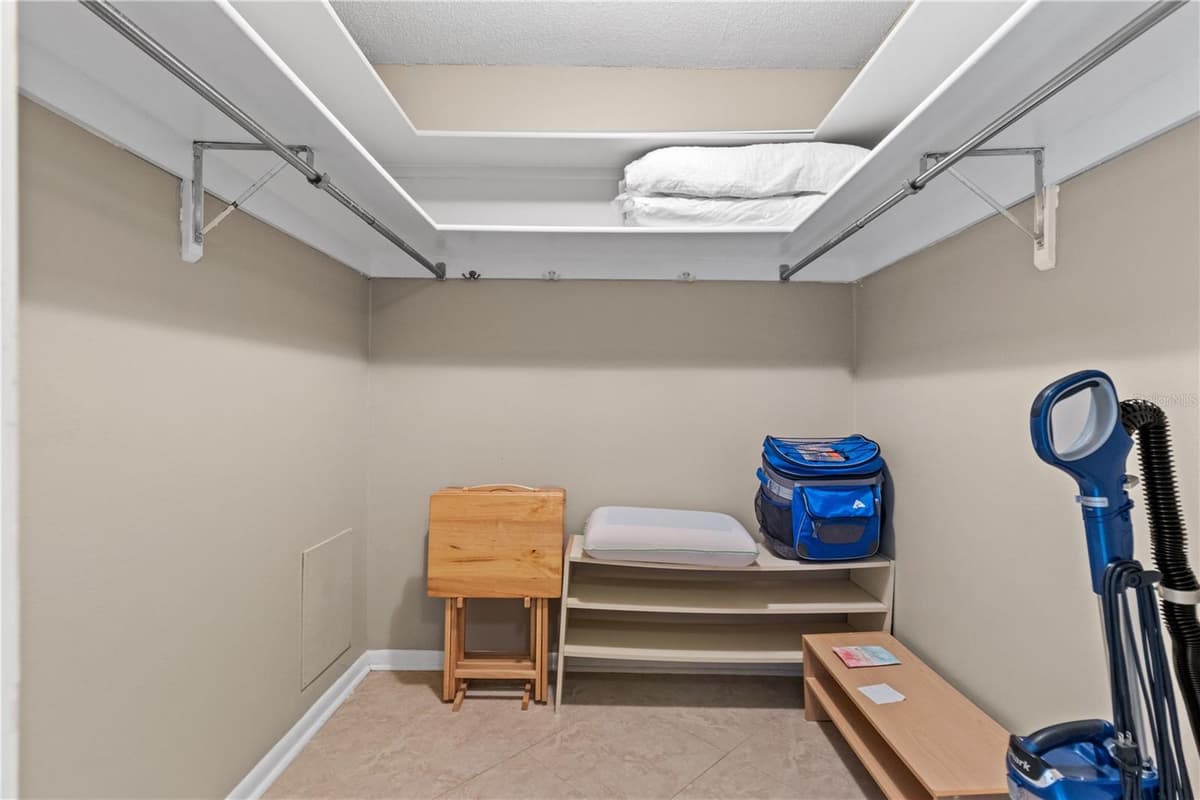 4900 BRITTANY DRIVE — photo 28 of 47